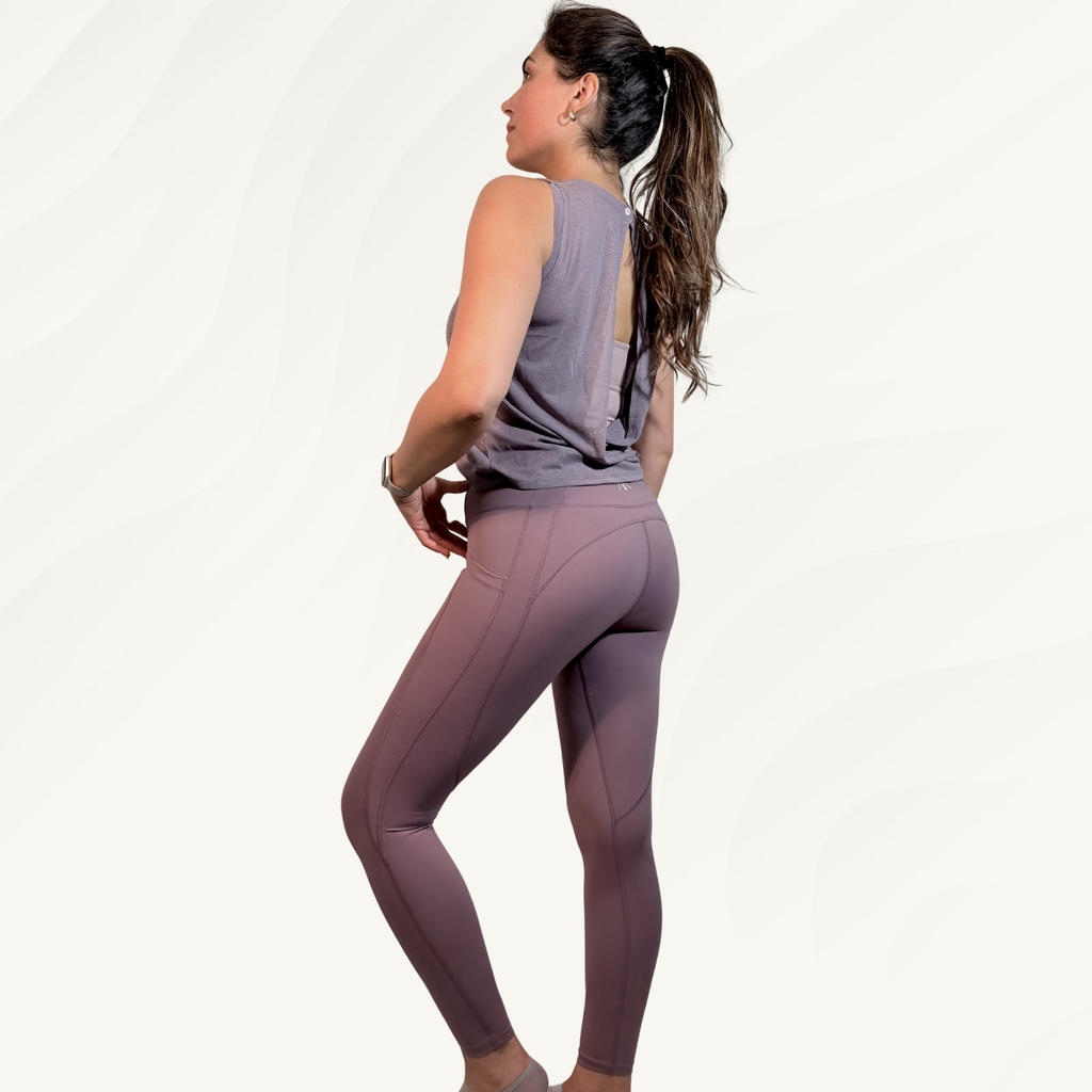 Polera Top espalda media apertura Pilates Yoga Lavanda